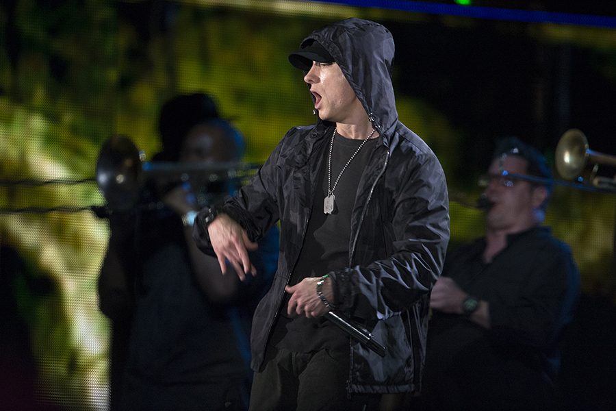 Eminem+raps+with+a+live+band+during+The+Concert+for+Valor+in+Washington%2C+D.C.+Nov.+11%2C+2014.+DoD+