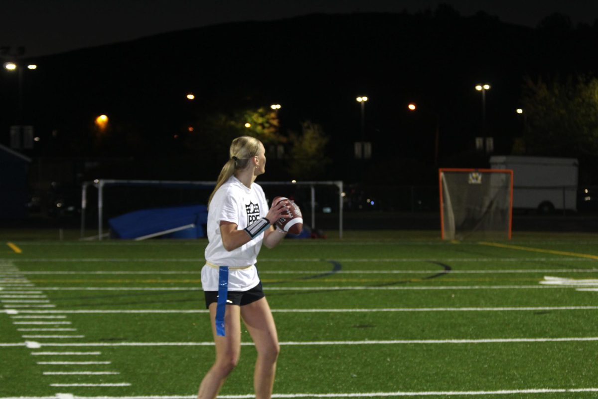 Sophomore quarterback Maggie Camblos gets ready to throw a pass. 